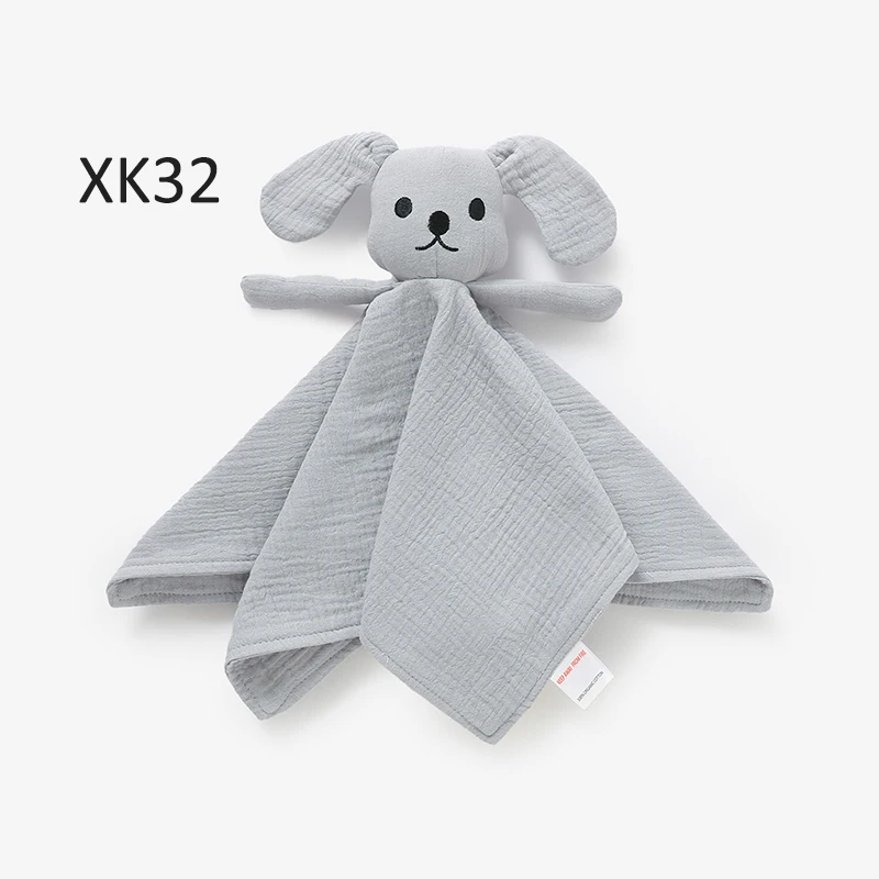 Bulk character blankets for kids in vibrant designs, perfect for retailers seeking high-quality, wholesale children's bedding products.